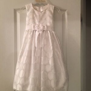 Girls size 5 Formal White Dress